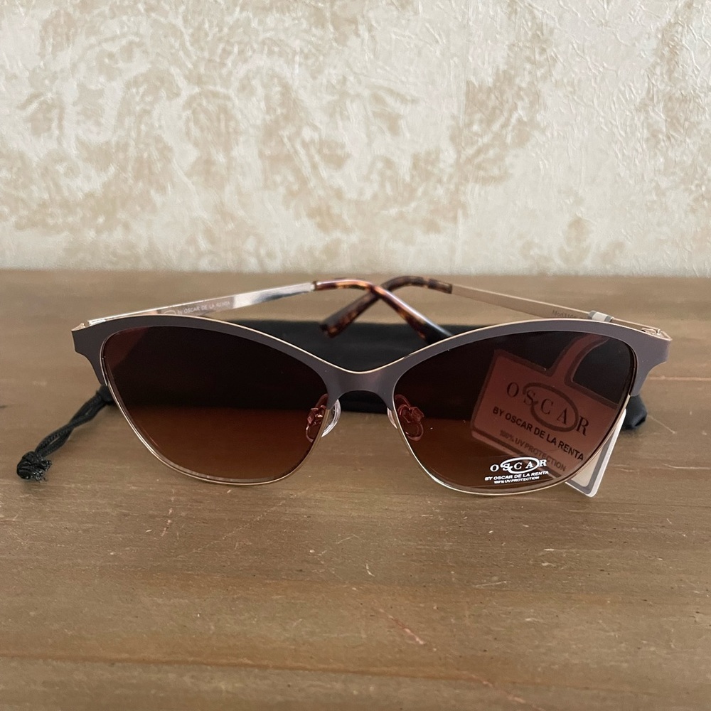 BNWT Oscar De La Renta cat-eye sunglasses